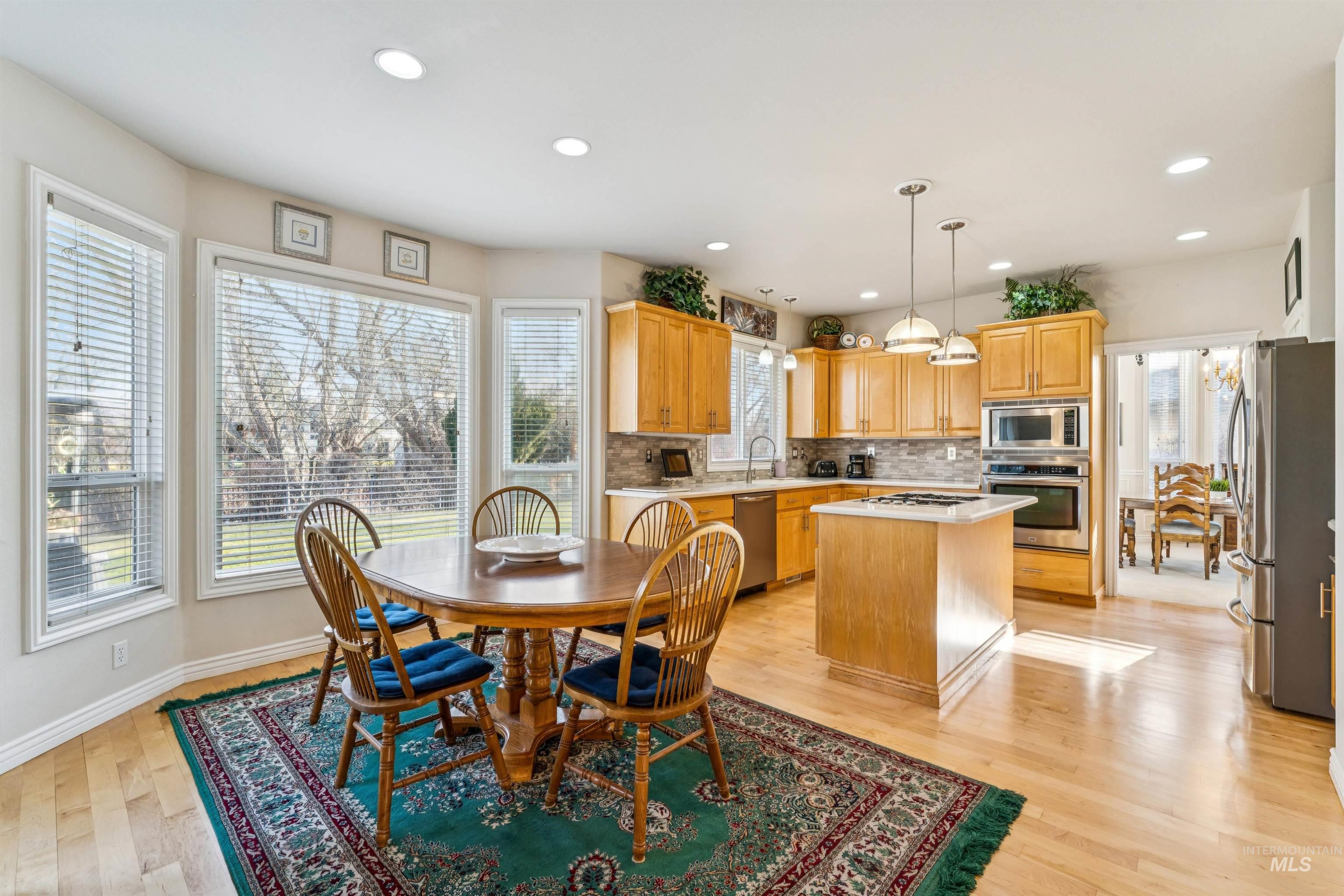 1506 S Willow Lake Place, Eagle, Idaho 83616, 5 Bedrooms, 3 Bathrooms, Residential For Sale, Price $852,500,MLS 98973465