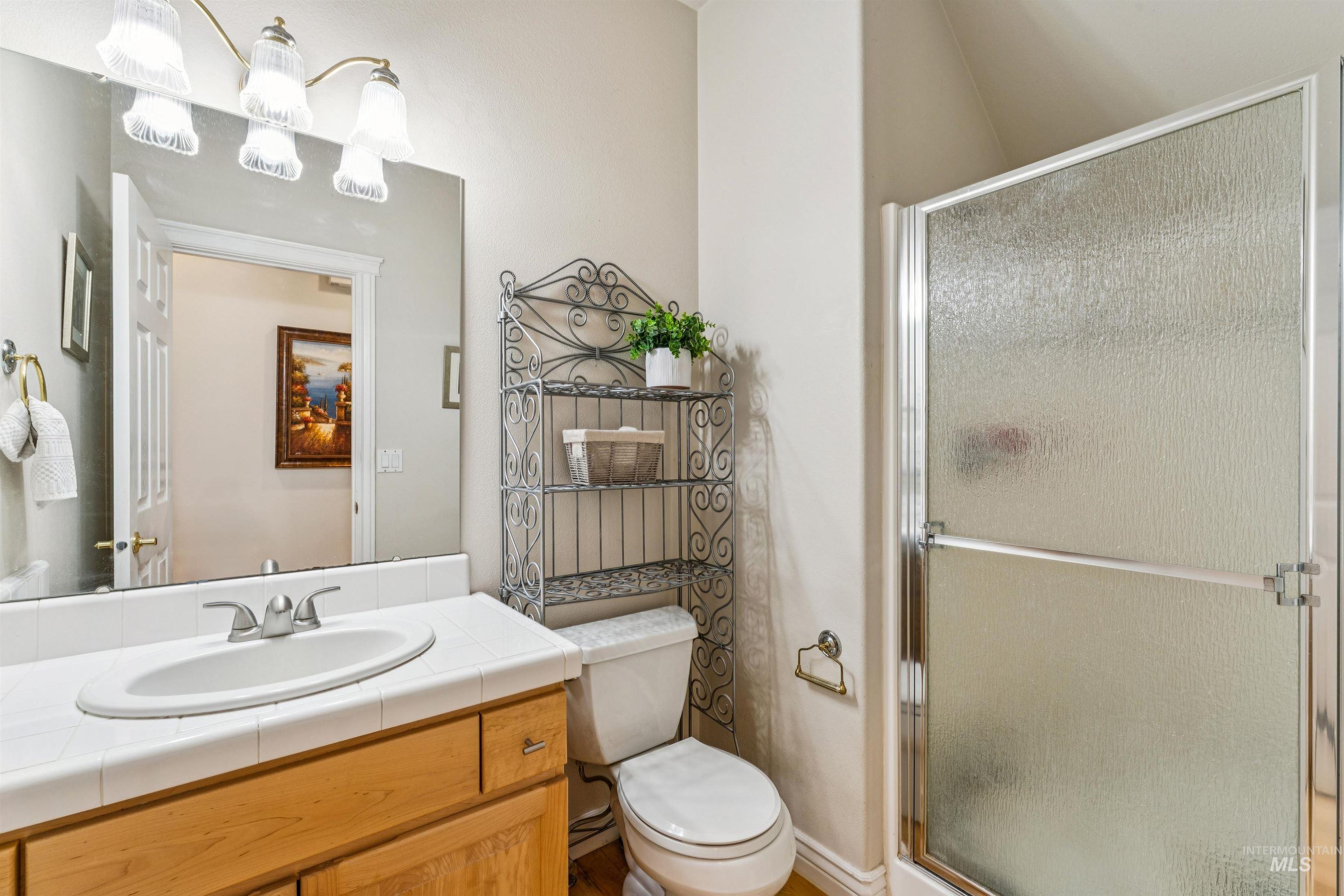 1506 S Willow Lake Place, Eagle, Idaho 83616, 5 Bedrooms, 3 Bathrooms, Residential For Sale, Price $852,500,MLS 98973465