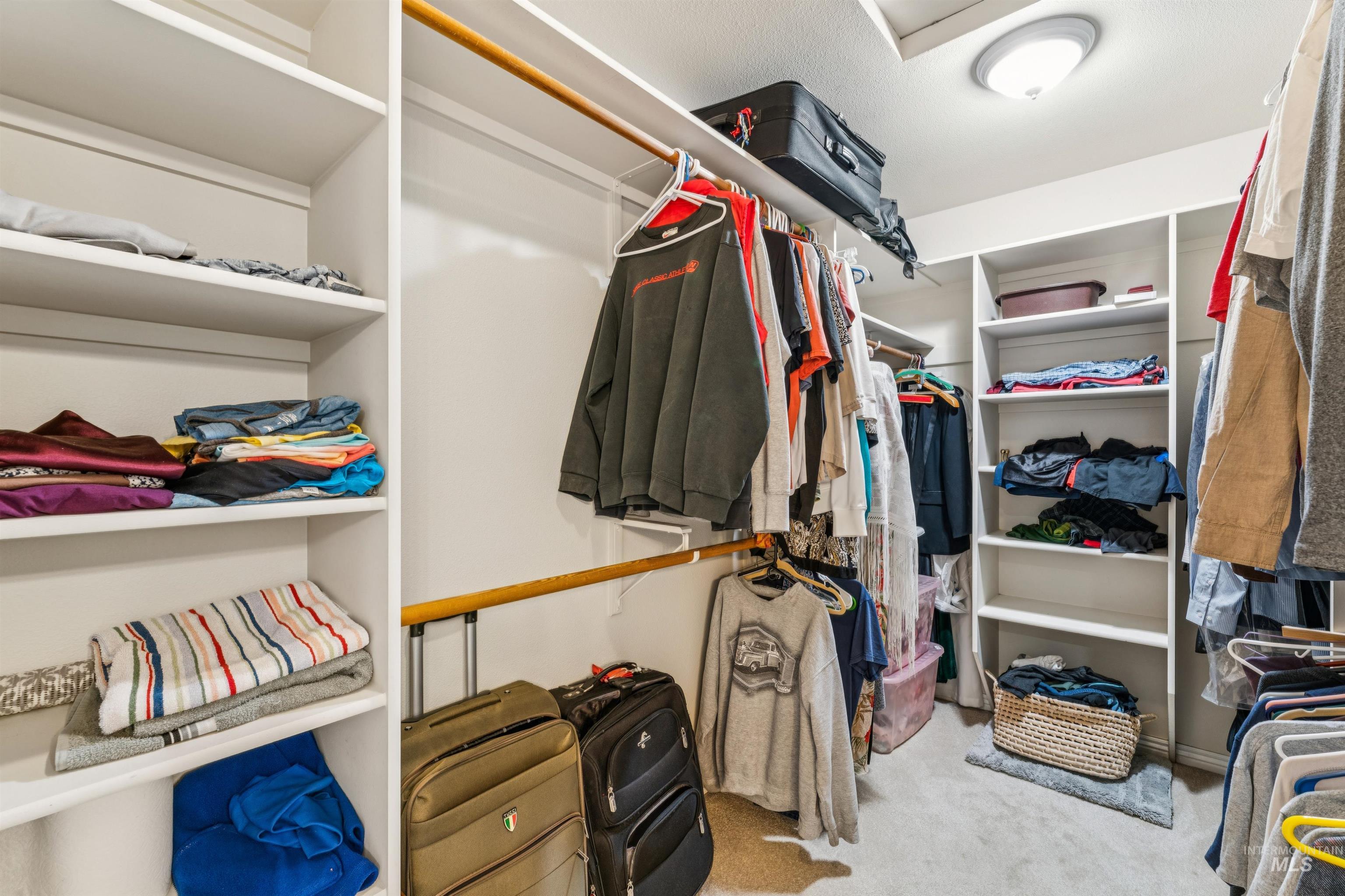 1506 S Willow Lake Place, Eagle, Idaho 83616, 5 Bedrooms, 3 Bathrooms, Residential For Sale, Price $852,500,MLS 98973465