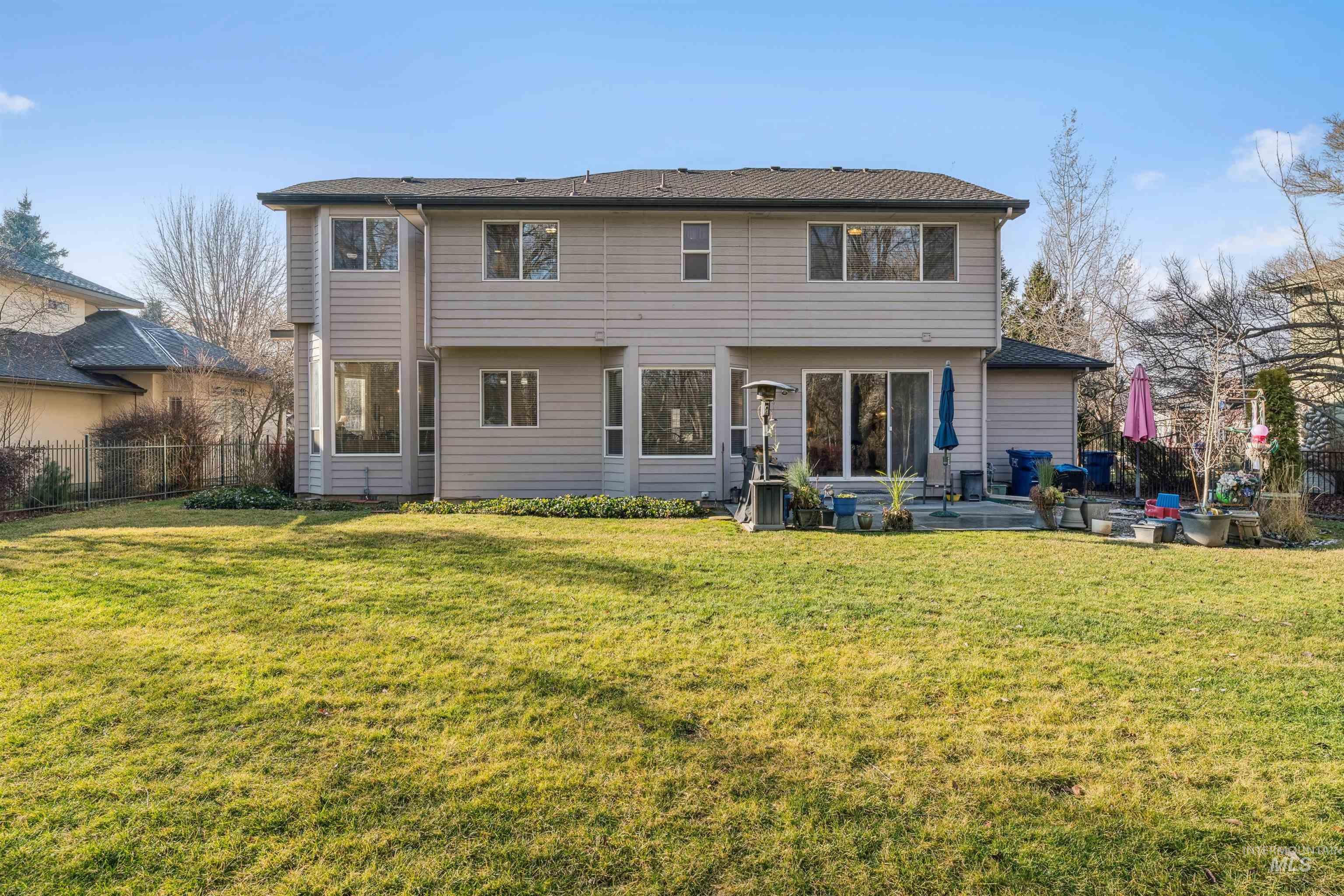 1506 S Willow Lake Place, Eagle, Idaho 83616, 5 Bedrooms, 3 Bathrooms, Residential For Sale, Price $852,500,MLS 98973465