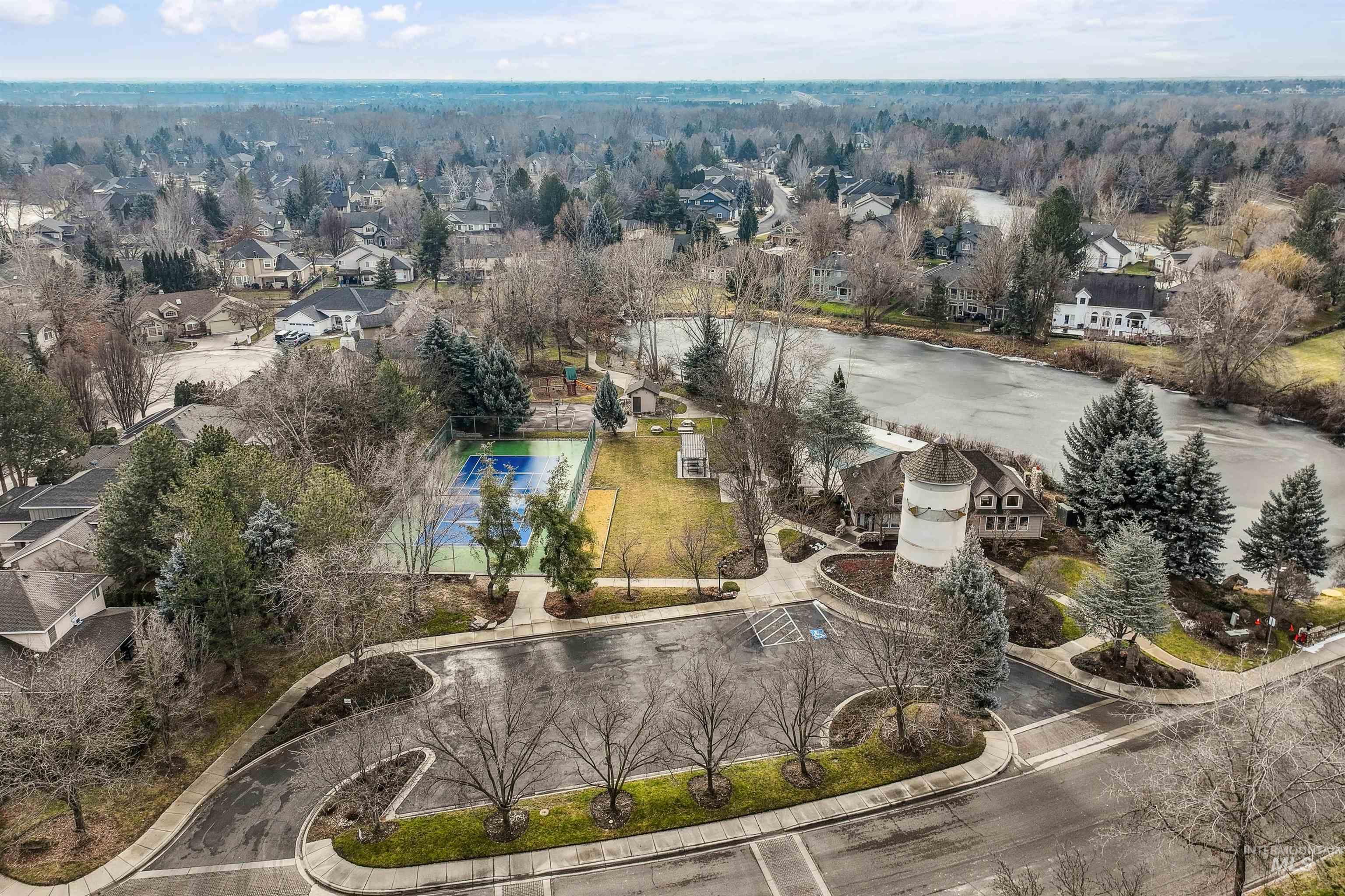 1506 S Willow Lake Place, Eagle, Idaho 83616, 5 Bedrooms, 3 Bathrooms, Residential For Sale, Price $852,500,MLS 98973465