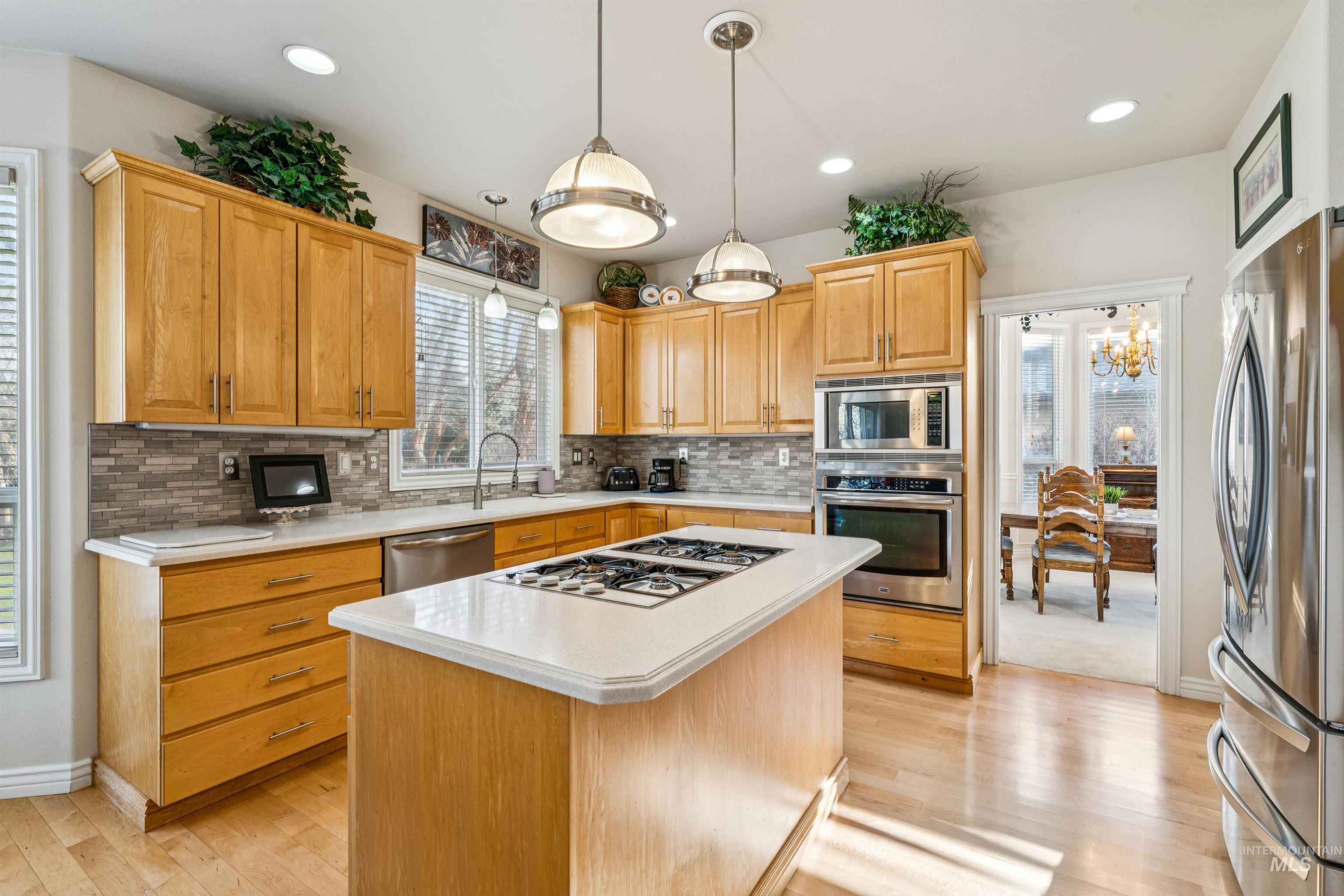 1506 S Willow Lake Place, Eagle, Idaho 83616, 5 Bedrooms, 3 Bathrooms, Residential For Sale, Price $852,500,MLS 98973465