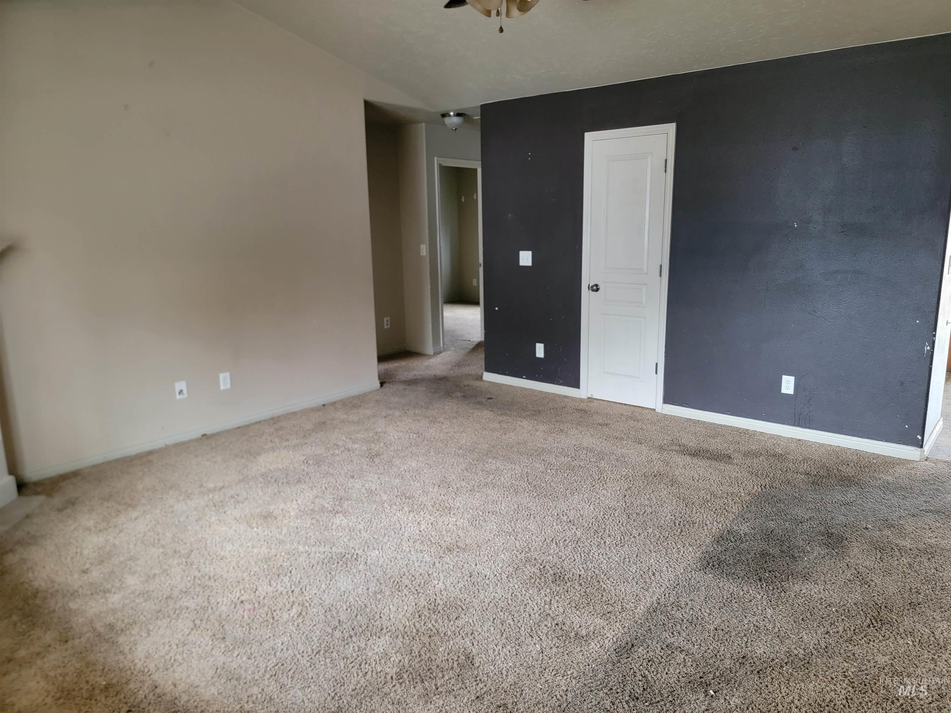 1324 -1328 N Flamingo Ct, Nampa, Idaho 83651-2037, 3 Bedrooms, 2 Bathrooms, Residential Income For Sale, Price $349,000,MLS 98973467