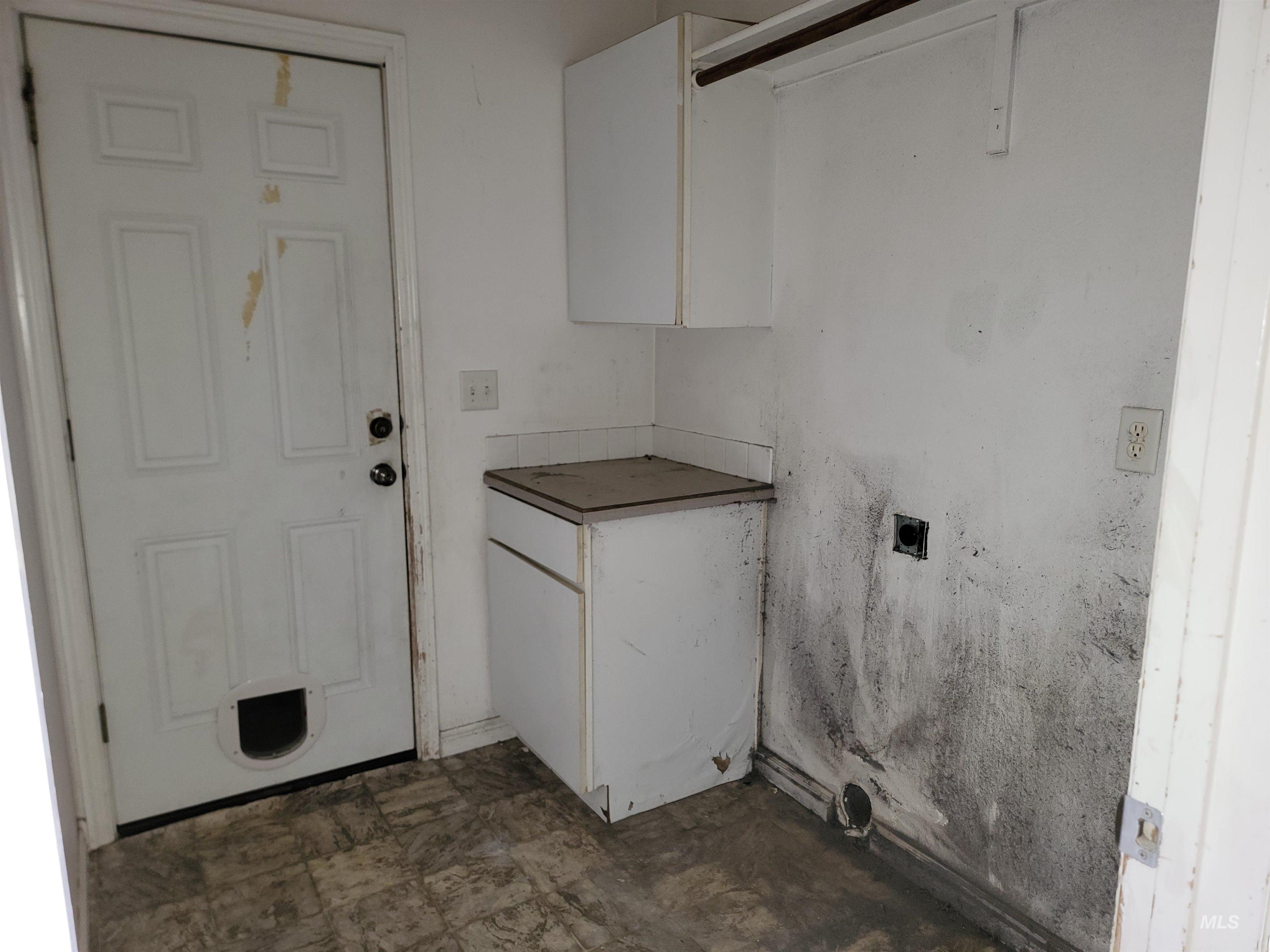 1324 -1328 N Flamingo Ct, Nampa, Idaho 83651-2037, 3 Bedrooms, 2 Bathrooms, Residential Income For Sale, Price $349,000,MLS 98973467