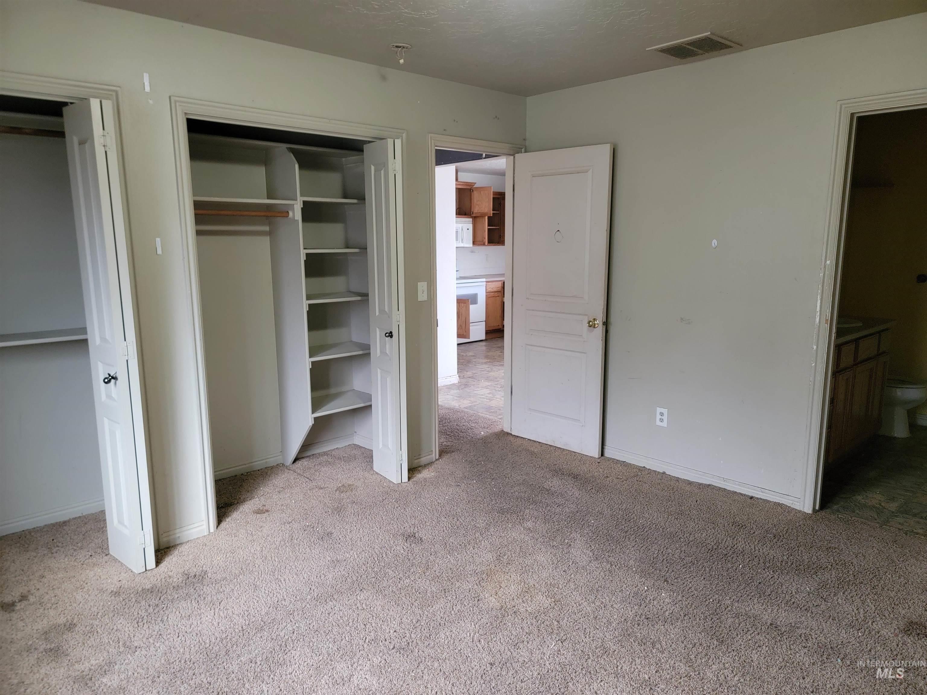 1324 -1328 N Flamingo Ct, Nampa, Idaho 83651-2037, 3 Bedrooms, 2 Bathrooms, Residential Income For Sale, Price $349,000,MLS 98973467