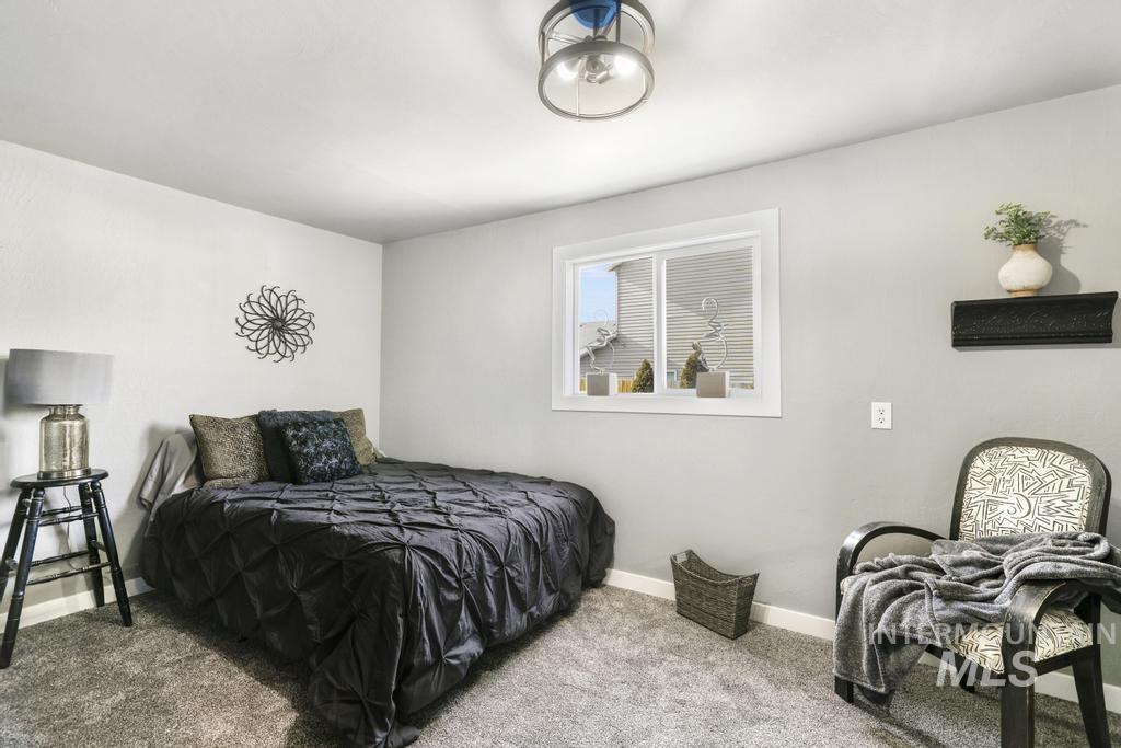 321 6th Ave W, Jerome, Idaho 83338, 2 Bedrooms, 2 Bathrooms, Residential For Sale, Price $310,000,MLS 98973468