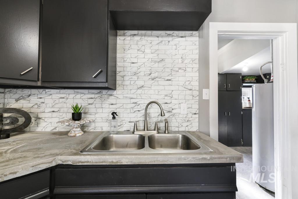 321 6th Ave W, Jerome, Idaho 83338, 2 Bedrooms, 2 Bathrooms, Residential For Sale, Price $310,000,MLS 98973468