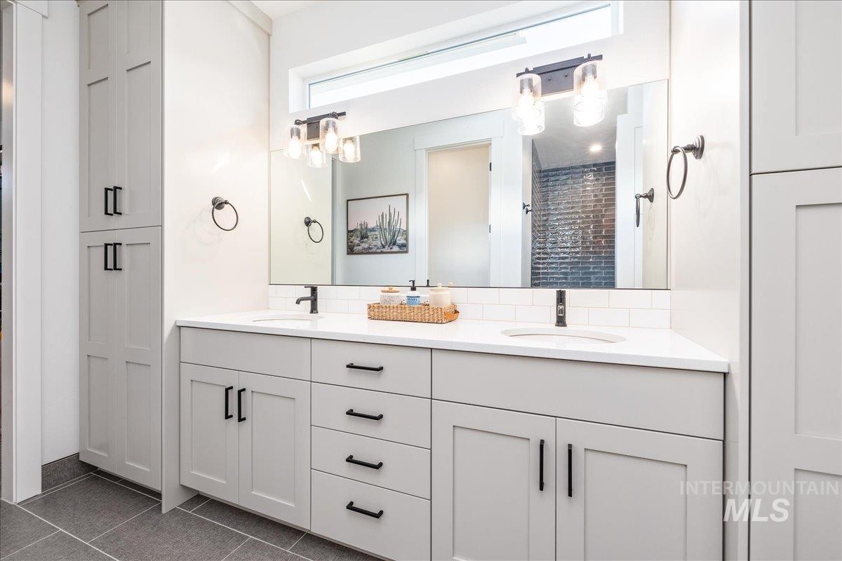 3212 W. Antelope View Dr., Boise, Idaho 83714, 3 Bedrooms, 2.5 Bathrooms, Residential For Sale, Price $715,000,MLS 98973469