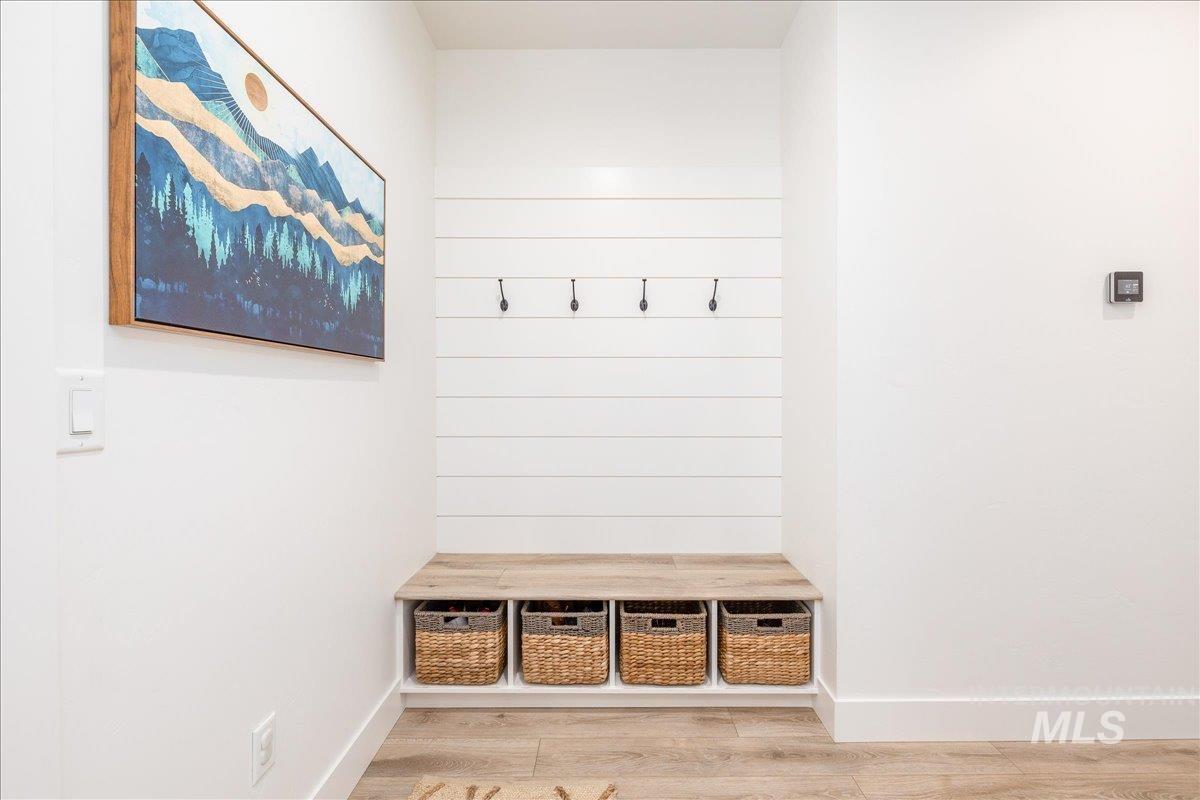 3212 W. Antelope View Dr., Boise, Idaho 83714, 3 Bedrooms, 2.5 Bathrooms, Residential For Sale, Price $715,000,MLS 98973469