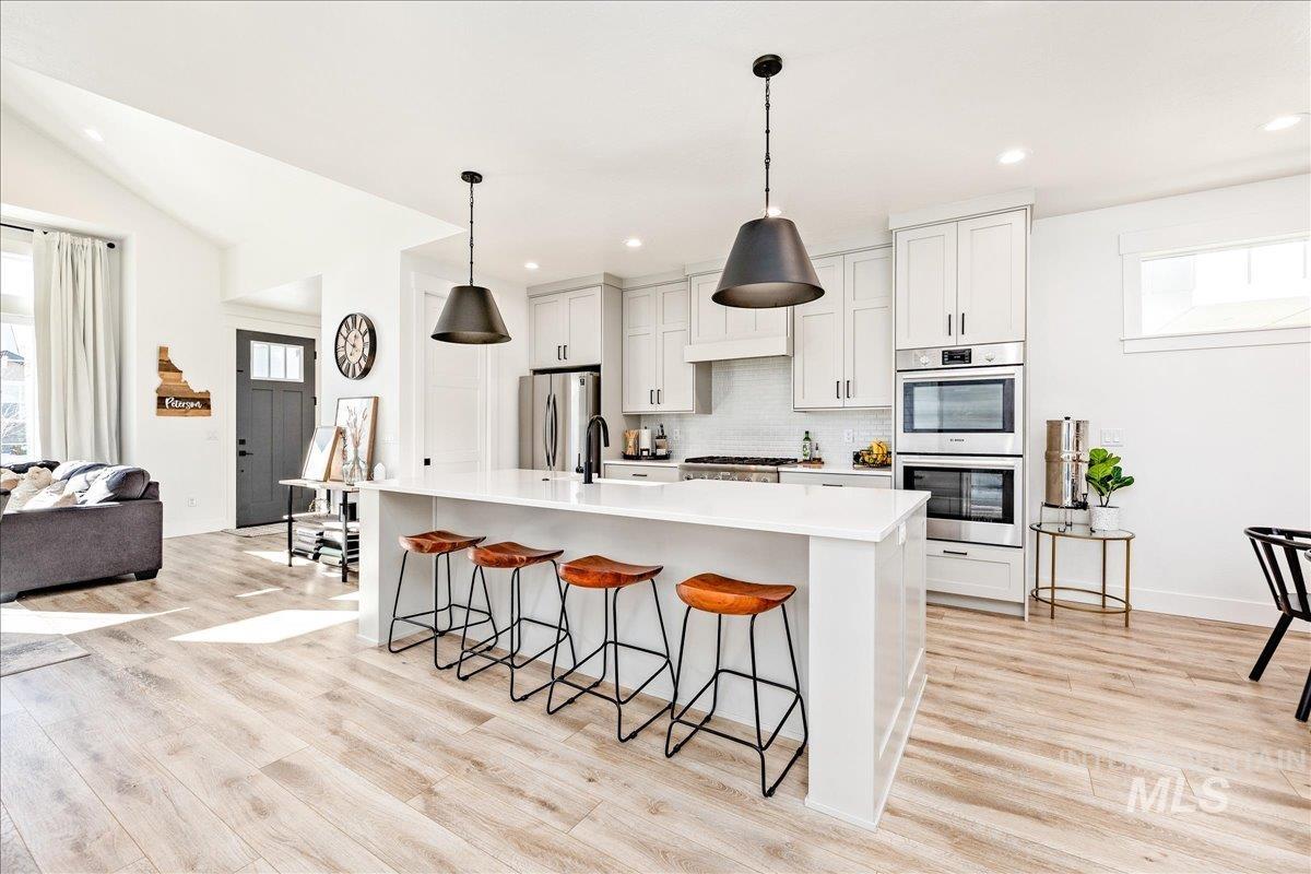 3212 W. Antelope View Dr., Boise, Idaho 83714, 3 Bedrooms, 2.5 Bathrooms, Residential For Sale, Price $715,000,MLS 98973469