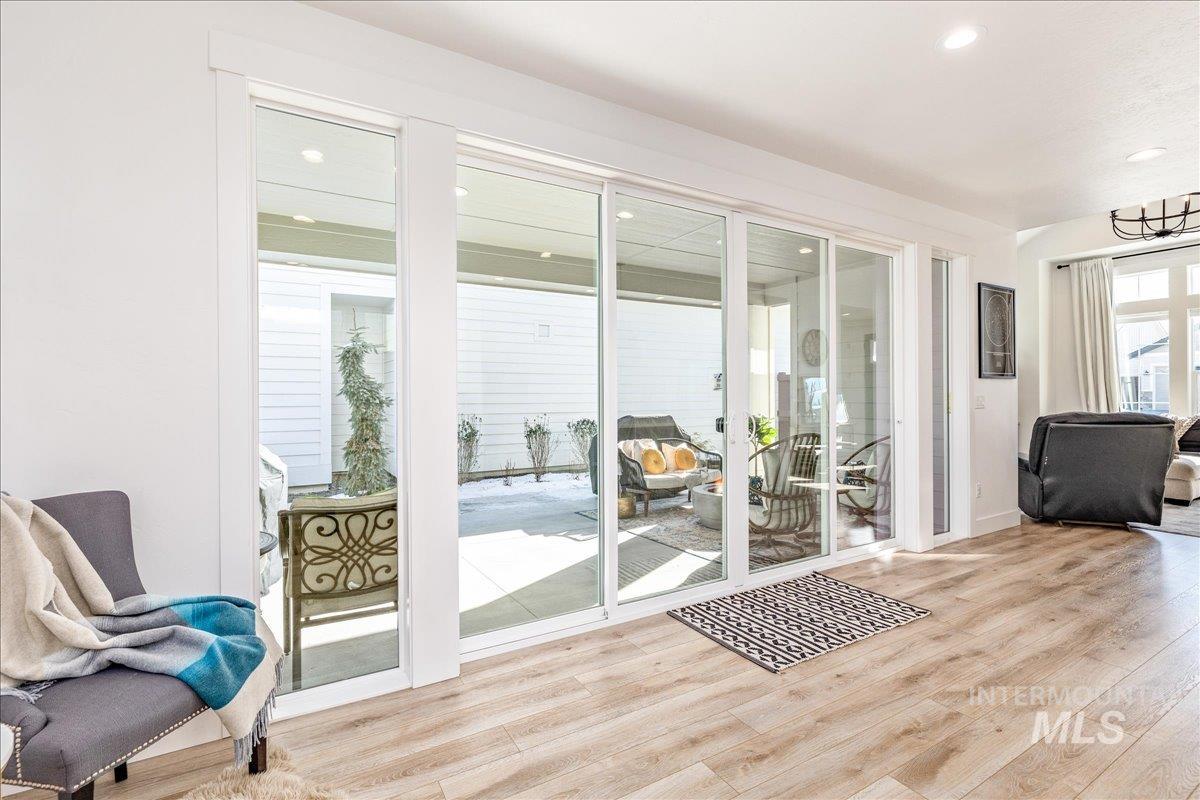 3212 W. Antelope View Dr., Boise, Idaho 83714, 3 Bedrooms, 2.5 Bathrooms, Residential For Sale, Price $715,000,MLS 98973469