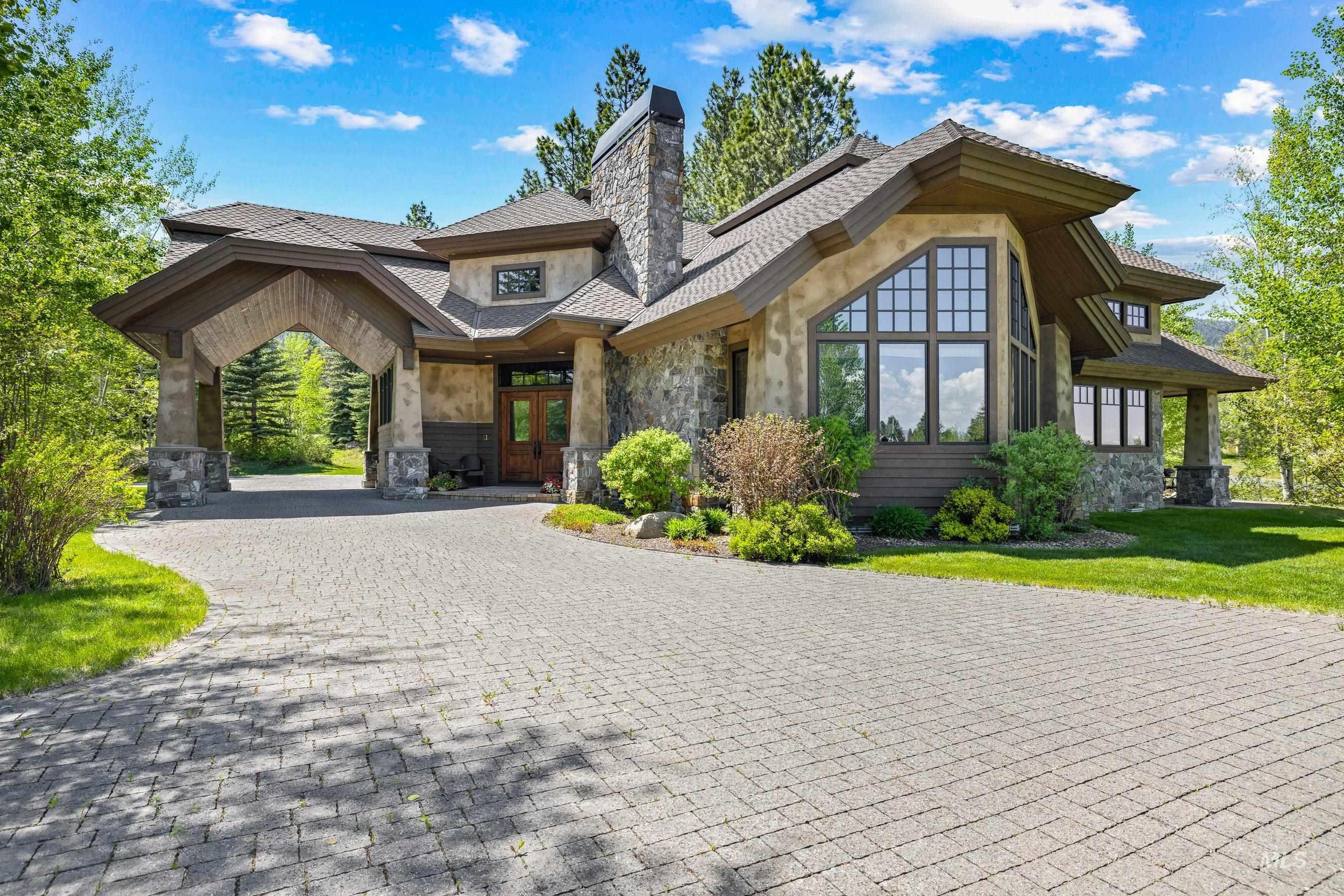 791 Discovery Drive, Donnelly, Idaho 83615, 4 Bedrooms, 3.5 Bathrooms, Residential For Sale, Price $2,900,000,MLS 98973471