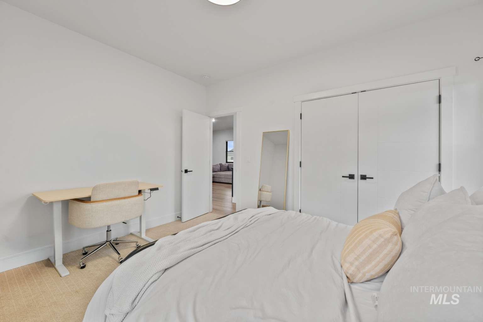 429 Meadowview Lane N, Twin Falls, Idaho 83301, 3 Bedrooms, 2.5 Bathrooms, Residential For Sale, Price $590,000,MLS 98973472