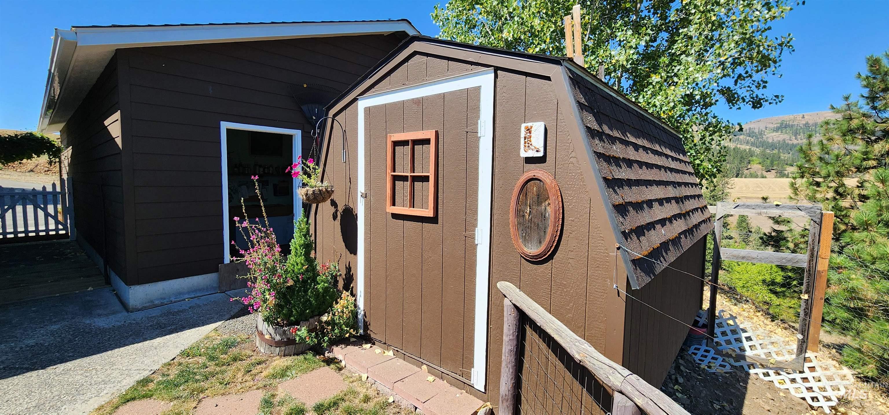 831 Crest Drive, Kamiah, Idaho 83536, 3 Bedrooms, 2 Bathrooms, Residential For Sale, Price $498,000,MLS 98973473