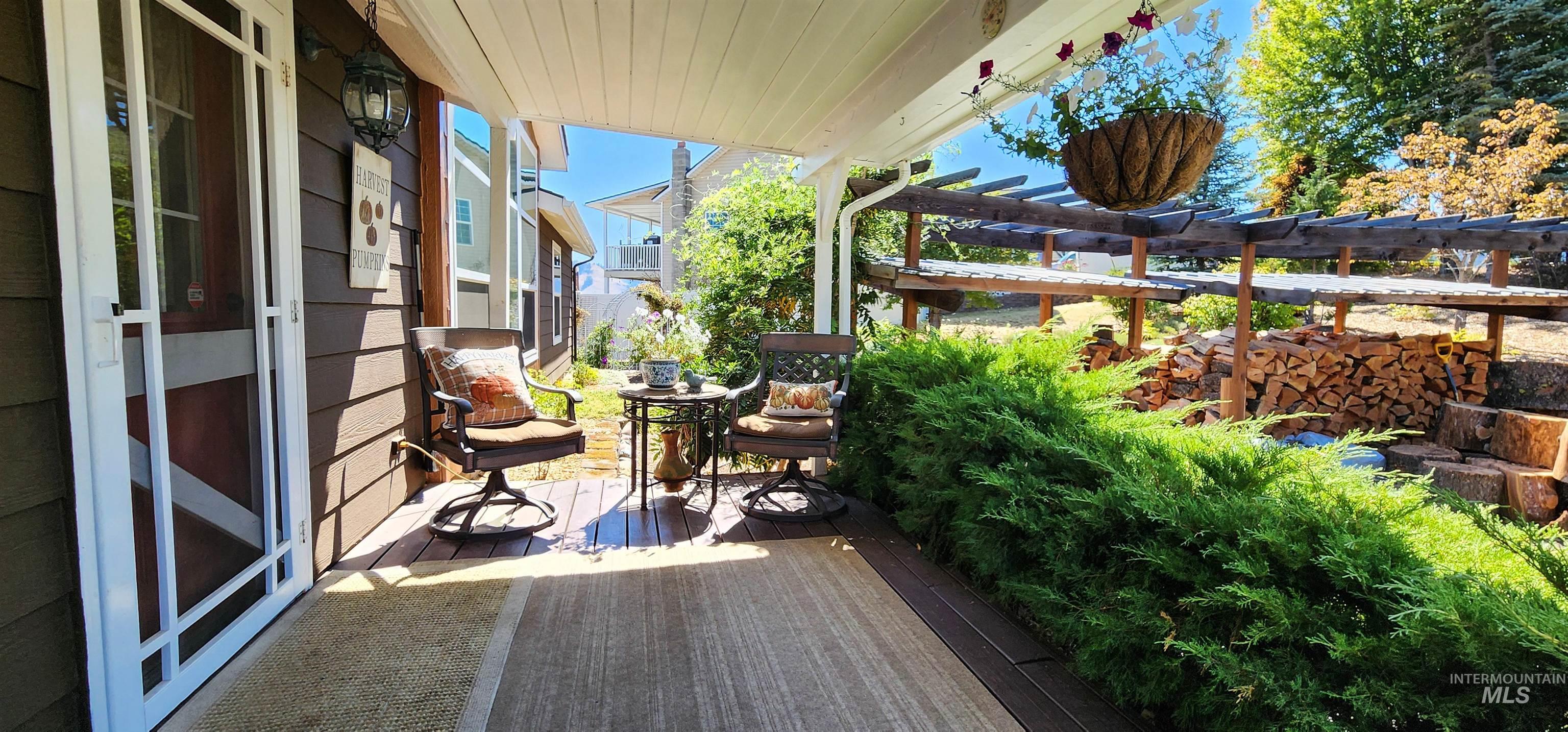 831 Crest Drive, Kamiah, Idaho 83536, 3 Bedrooms, 2 Bathrooms, Residential For Sale, Price $498,000,MLS 98973473