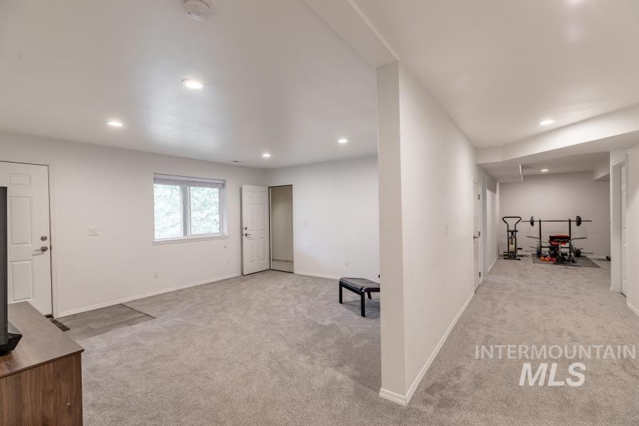 705 Rachel, Troy, Idaho 83871, 6 Bedrooms, 4 Bathrooms, Residential For Sale, Price $599,000,MLS 98973476