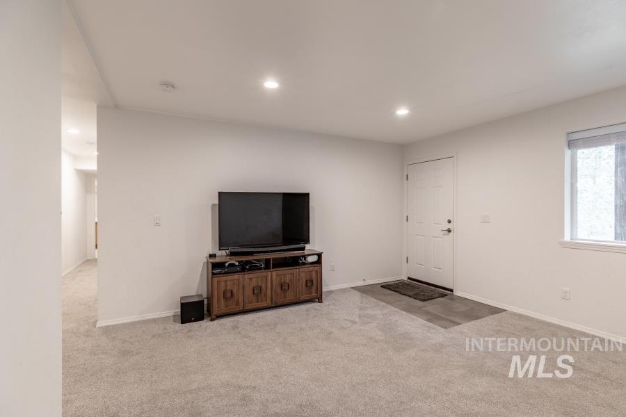 705 Rachel, Troy, Idaho 83871, 6 Bedrooms, 4 Bathrooms, Residential For Sale, Price $599,000,MLS 98973476