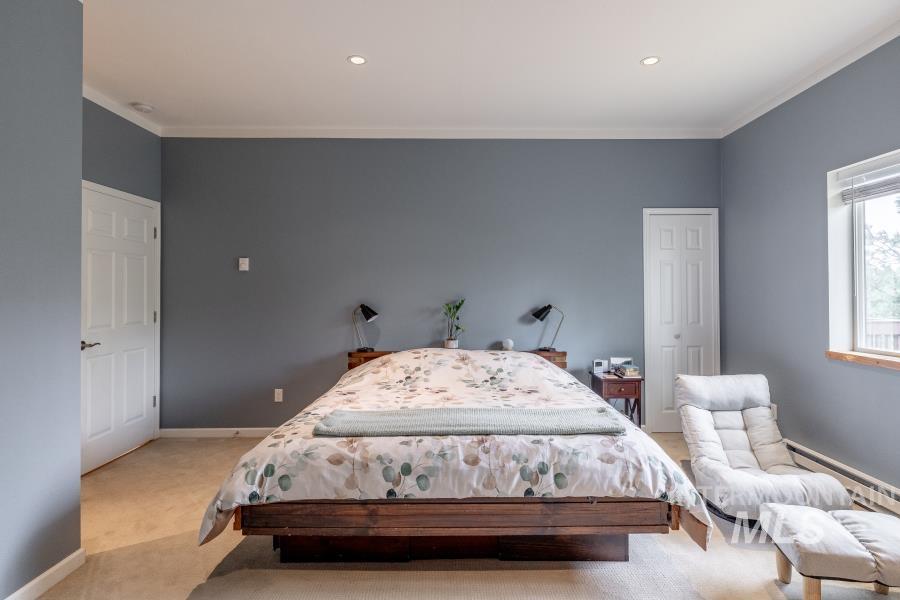 705 Rachel, Troy, Idaho 83871, 6 Bedrooms, 4 Bathrooms, Residential For Sale, Price $599,000,MLS 98973476