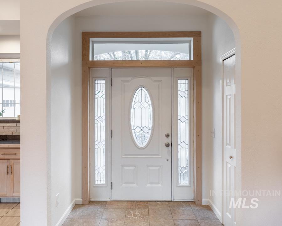 705 Rachel, Troy, Idaho 83871, 6 Bedrooms, 4 Bathrooms, Residential For Sale, Price $599,000,MLS 98973476