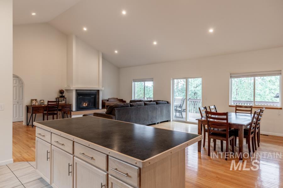 705 Rachel, Troy, Idaho 83871, 6 Bedrooms, 4 Bathrooms, Residential For Sale, Price $599,000,MLS 98973476