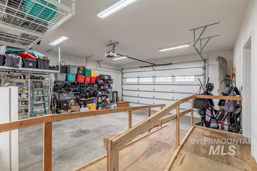 705 Rachel, Troy, Idaho 83871, 6 Bedrooms, 4 Bathrooms, Residential For Sale, Price $599,000,MLS 98973476