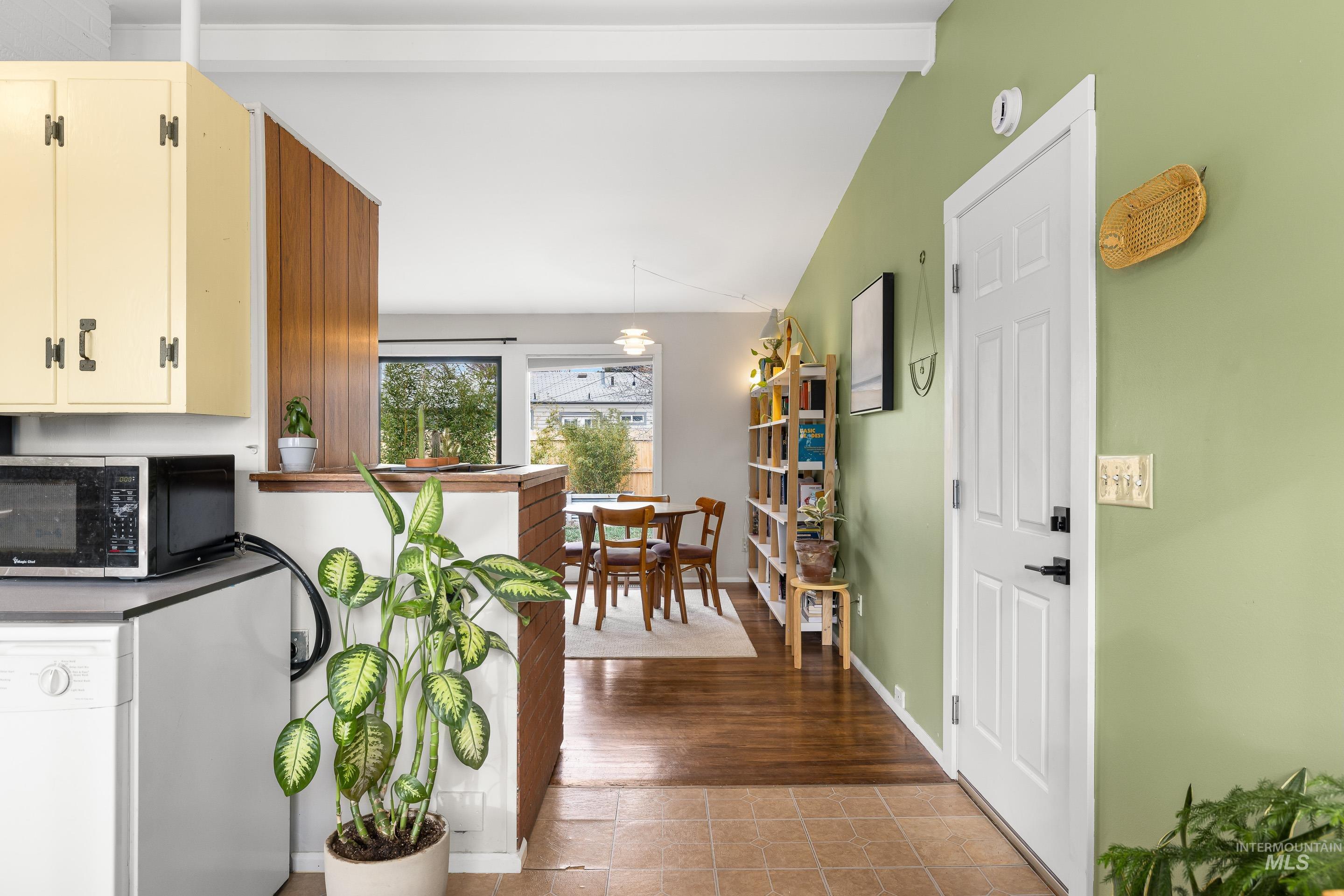 2824 W Kathryn St, Boise, Idaho 83705, 3 Bedrooms, 1 Bathroom, Residential For Sale, Price $360,000,MLS 98973477