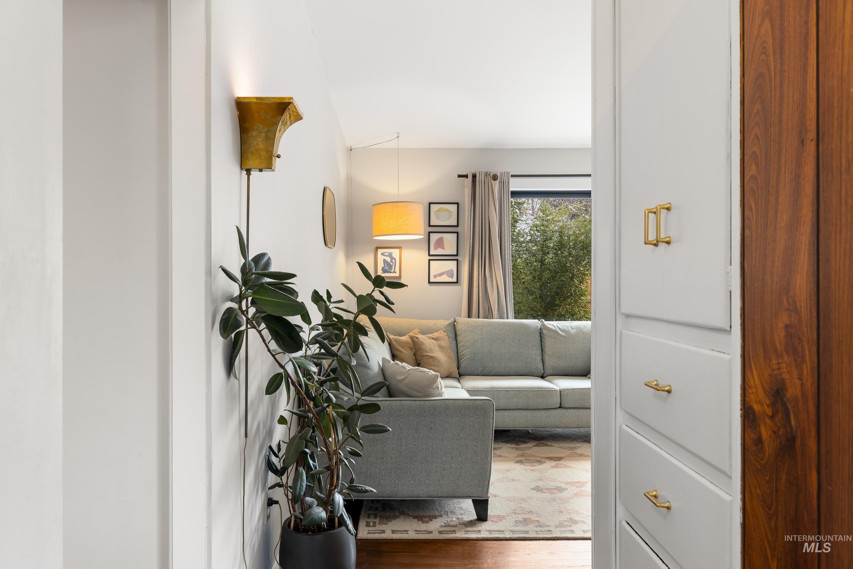 2824 W Kathryn St, Boise, Idaho 83705, 3 Bedrooms, 1 Bathroom, Residential For Sale, Price $360,000,MLS 98973477