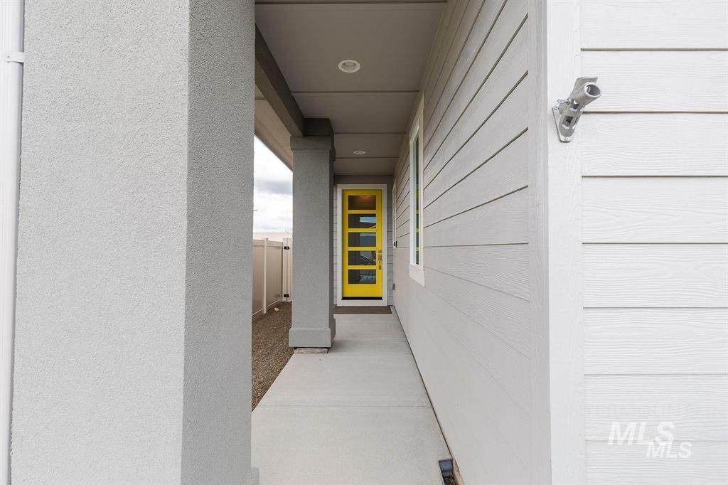 12959 S Nuova Way, Nampa, Idaho 83686, 3 Bedrooms, 2 Bathrooms, Residential For Sale, Price $475,000,MLS 98973480