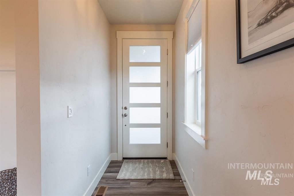 12959 S Nuova Way, Nampa, Idaho 83686, 3 Bedrooms, 2 Bathrooms, Residential For Sale, Price $475,000,MLS 98973480