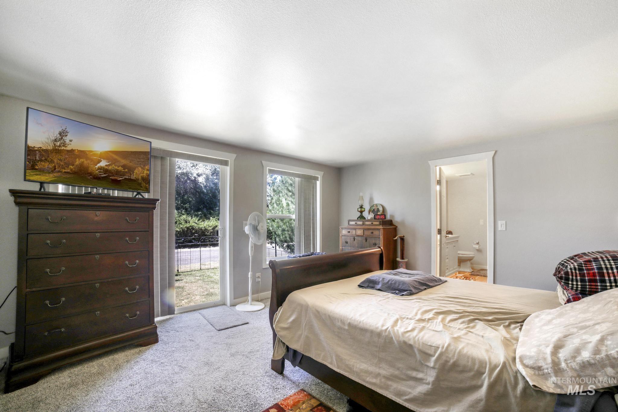 4806 Salmon Creek Dr, Buhl, Idaho 83316-0000, 4 Bedrooms, 2.5 Bathrooms, Residential For Sale, Price $680,000,MLS 98973482