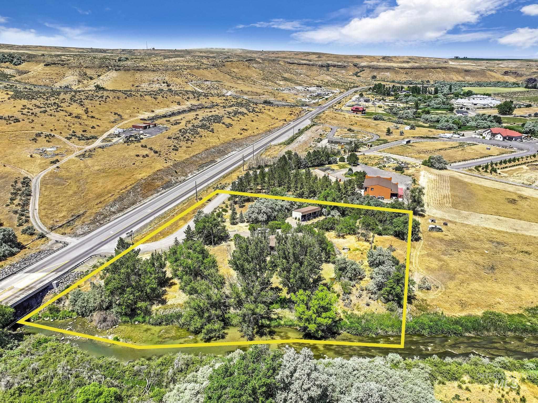 4806 Salmon Creek Dr, Buhl, Idaho 83316-0000, 4 Bedrooms, 2.5 Bathrooms, Residential For Sale, Price $680,000,MLS 98973482
