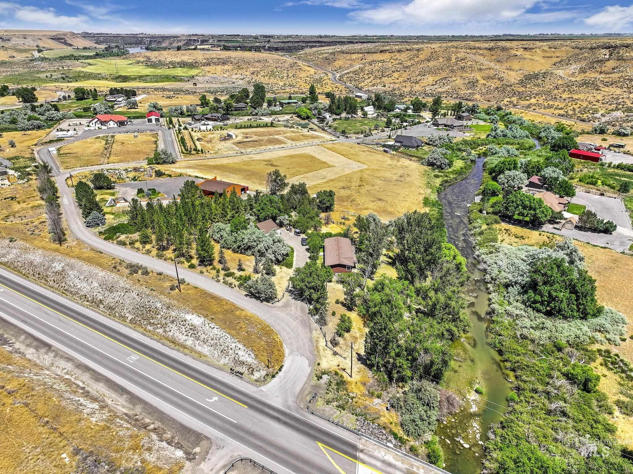 4806 Salmon Creek Dr, Buhl, Idaho 83316-0000, 4 Bedrooms, 2.5 Bathrooms, Residential For Sale, Price $680,000,MLS 98973482