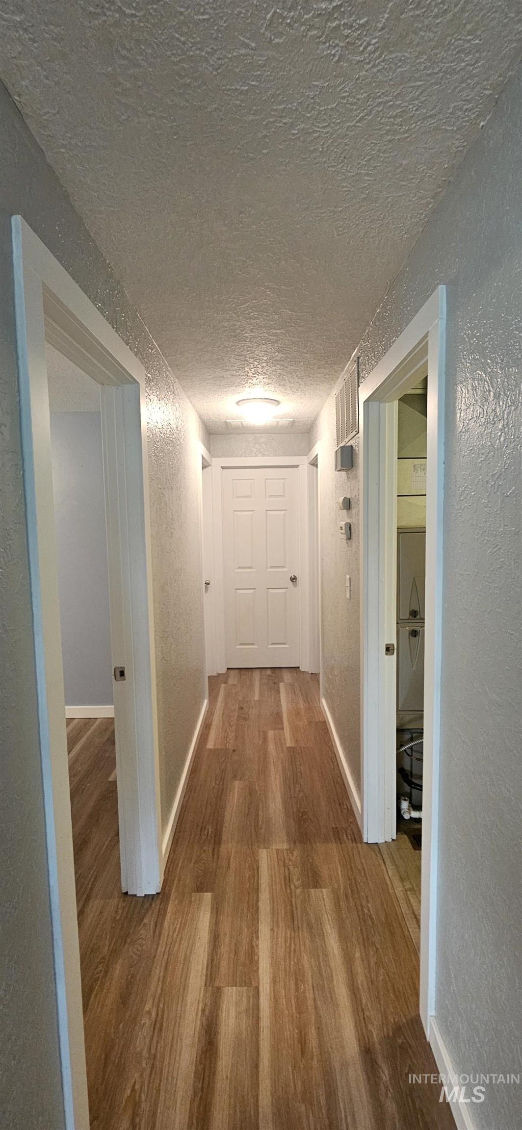 595 S Pond St, Boise, Idaho 83705, 3 Bedrooms, 2 Bathrooms, Residential For Sale, Price $369,900,MLS 98973483