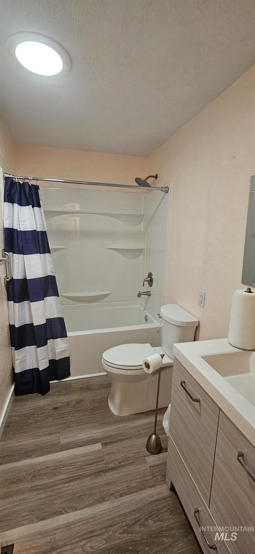 595 S Pond St, Boise, Idaho 83705, 3 Bedrooms, 2 Bathrooms, Residential For Sale, Price $369,900,MLS 98973483