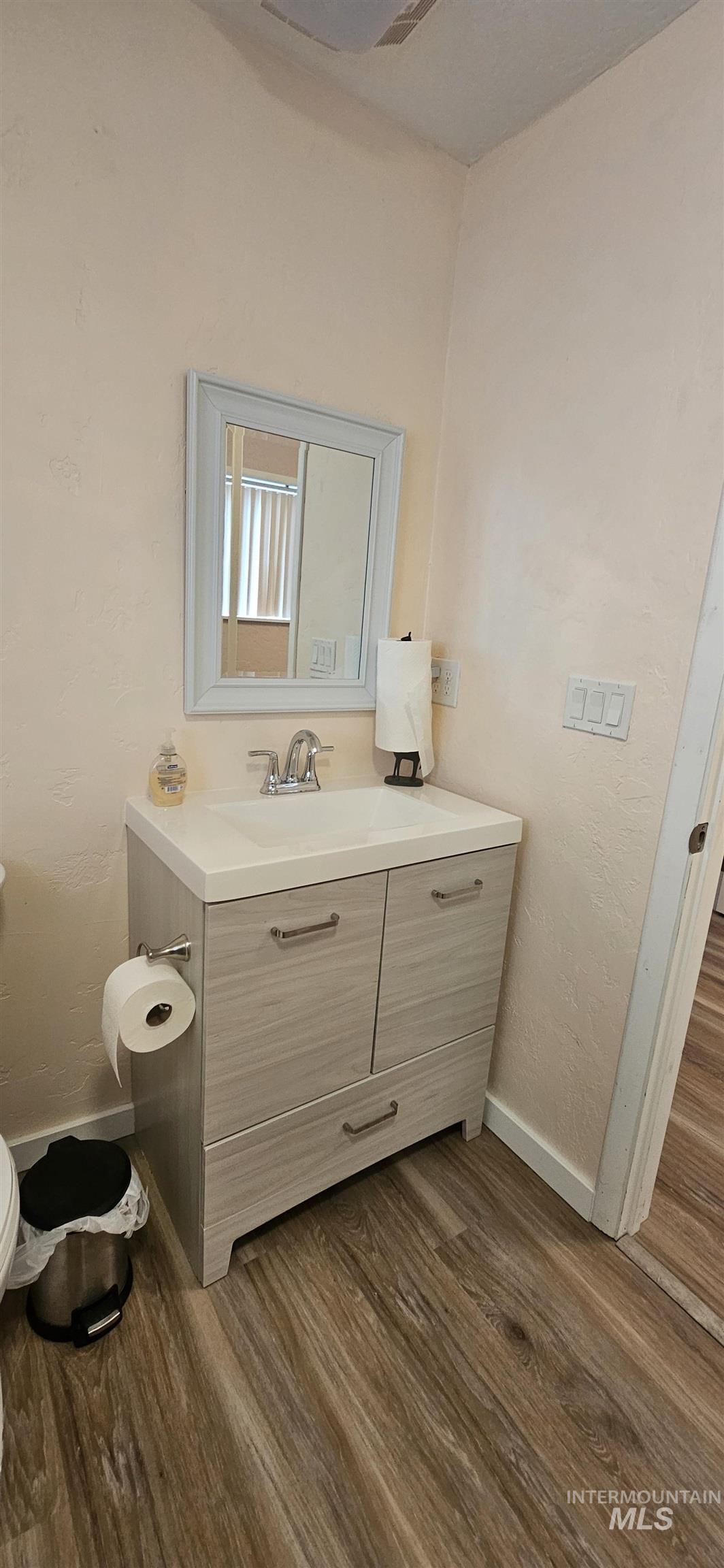 595 S Pond St, Boise, Idaho 83705, 3 Bedrooms, 2 Bathrooms, Residential For Sale, Price $369,900,MLS 98973483