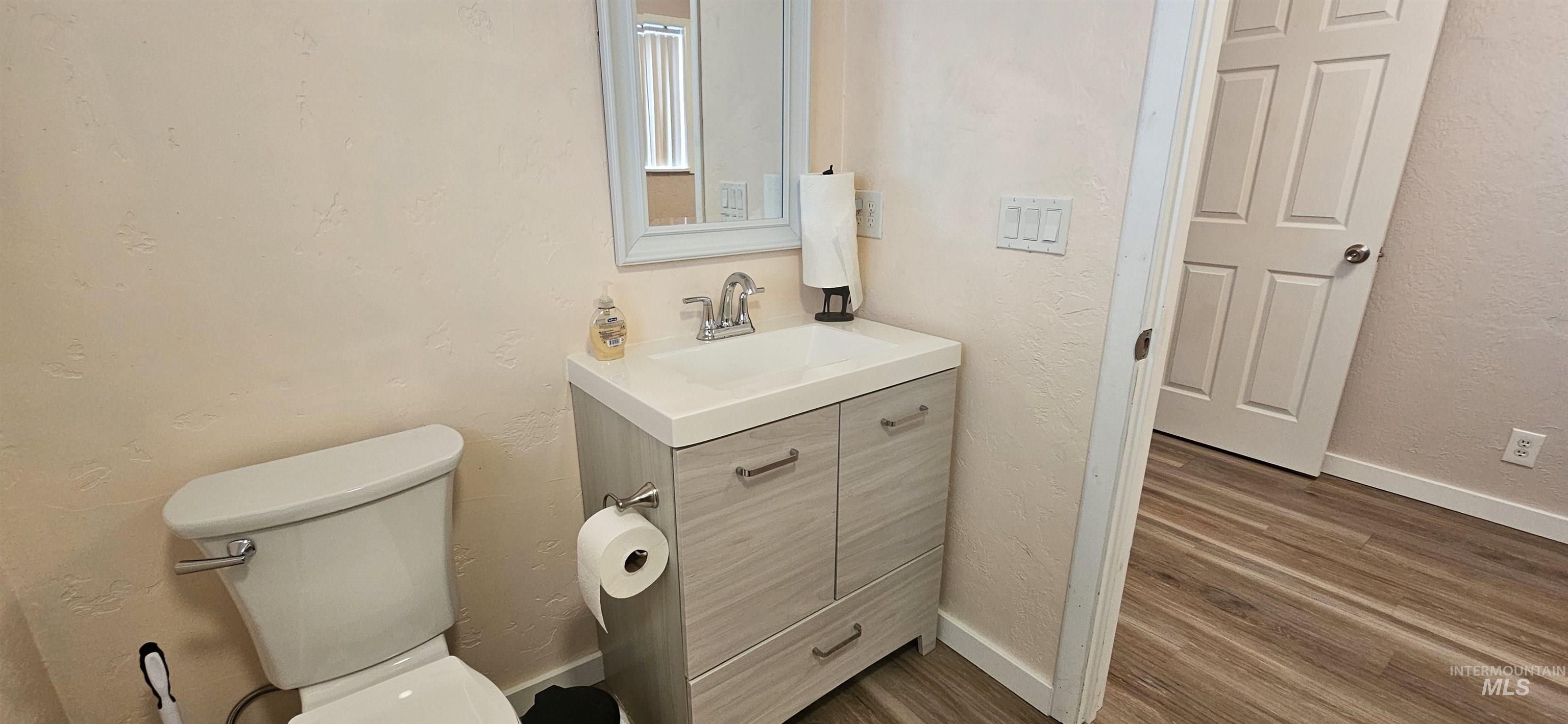 595 S Pond St, Boise, Idaho 83705, 3 Bedrooms, 2 Bathrooms, Residential For Sale, Price $369,900,MLS 98973483