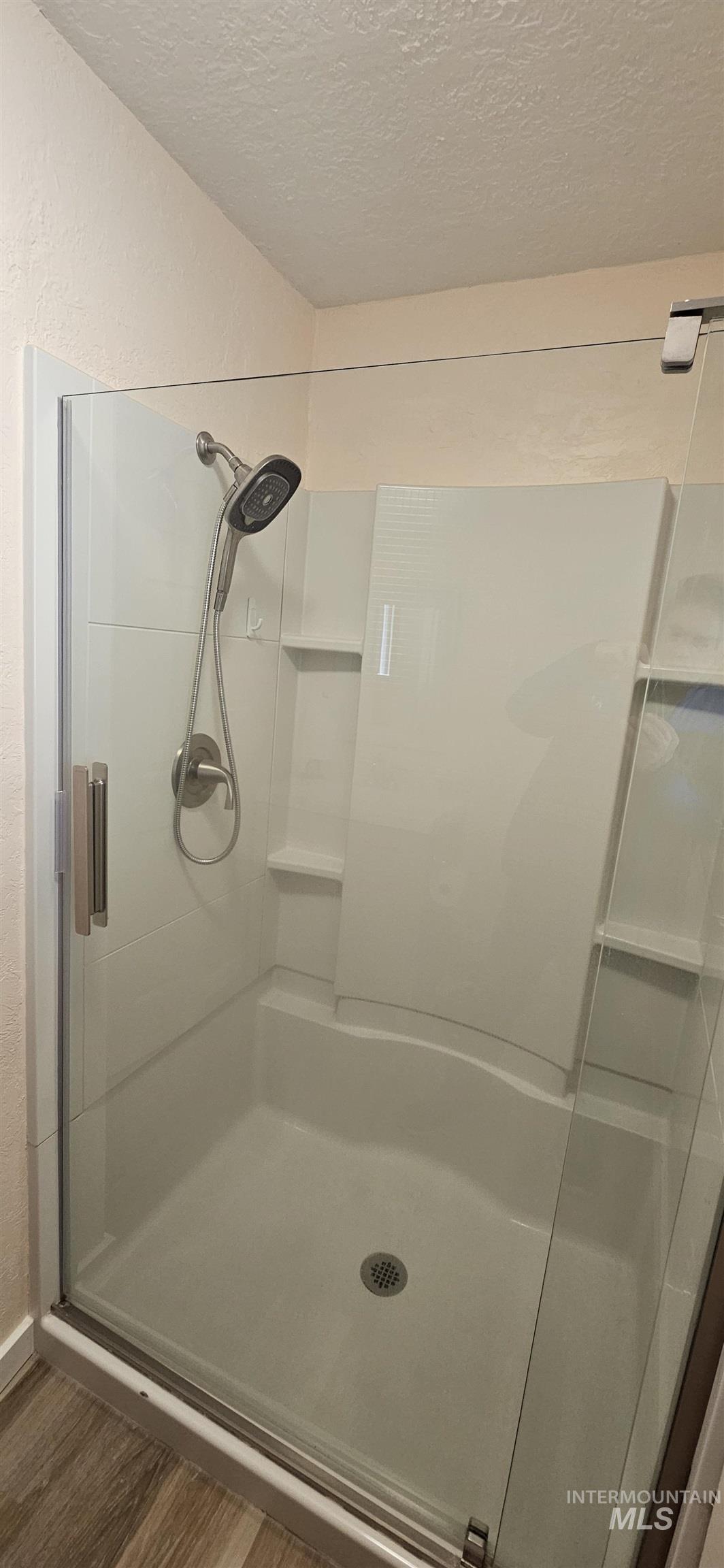 595 S Pond St, Boise, Idaho 83705, 3 Bedrooms, 2 Bathrooms, Residential For Sale, Price $369,900,MLS 98973483