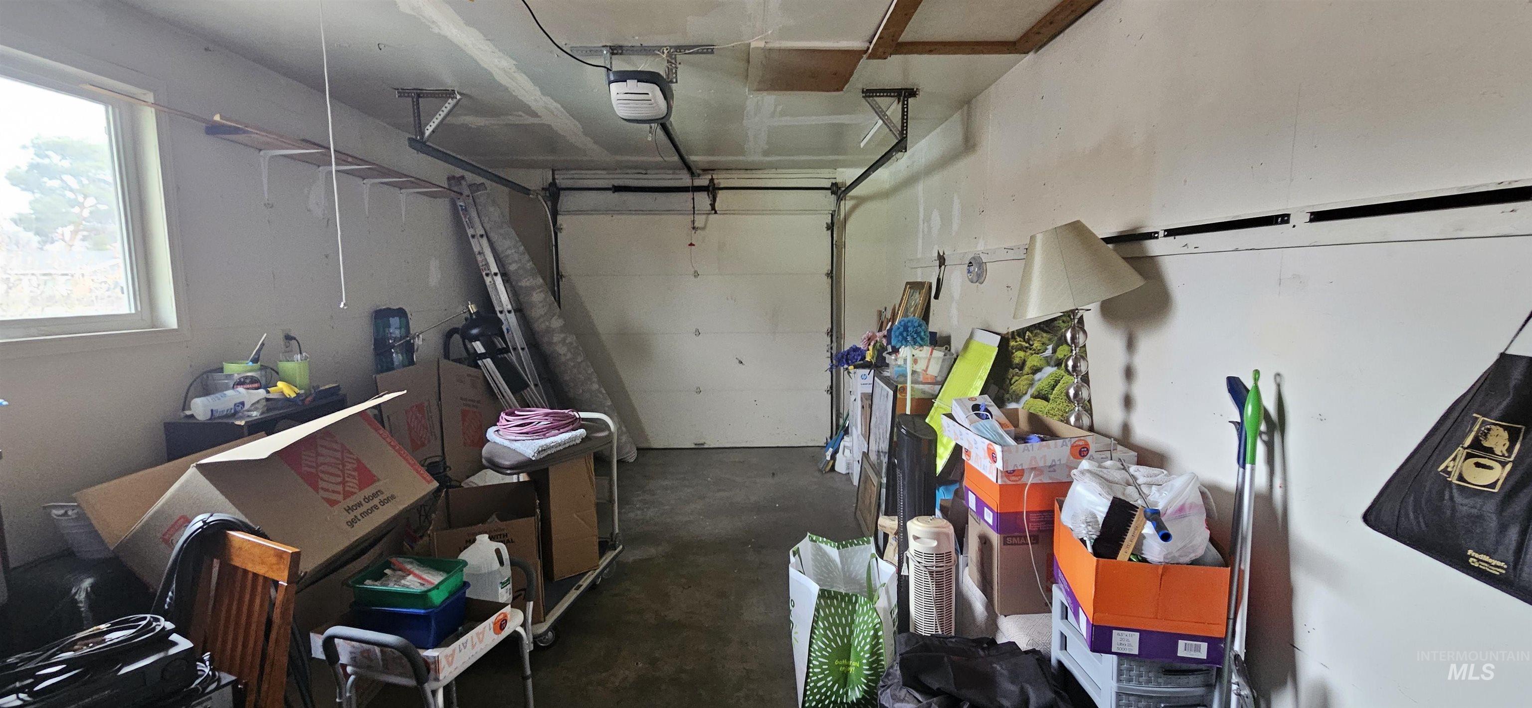 595 S Pond St, Boise, Idaho 83705, 3 Bedrooms, 2 Bathrooms, Residential For Sale, Price $369,900,MLS 98973483