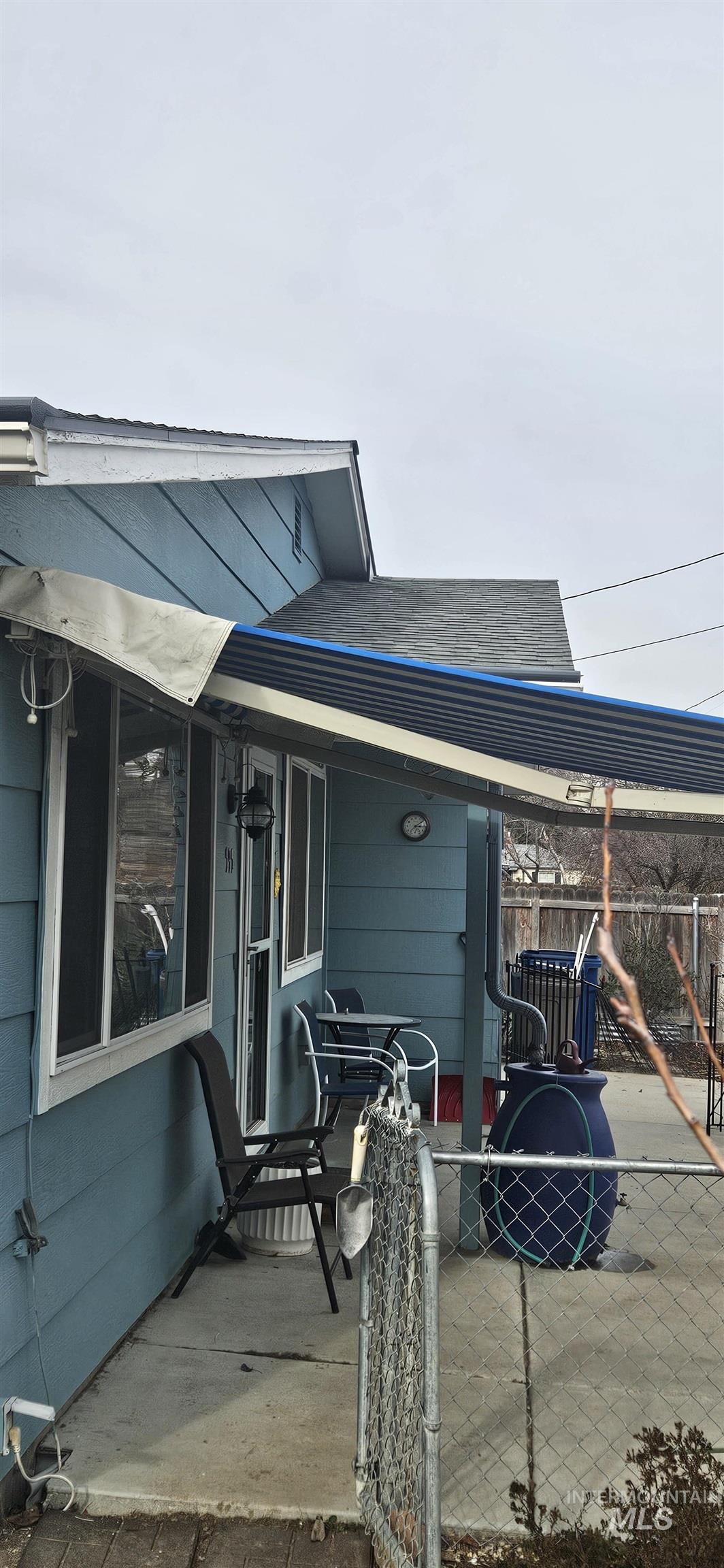 595 S Pond St, Boise, Idaho 83705, 3 Bedrooms, 2 Bathrooms, Residential For Sale, Price $369,900,MLS 98973483