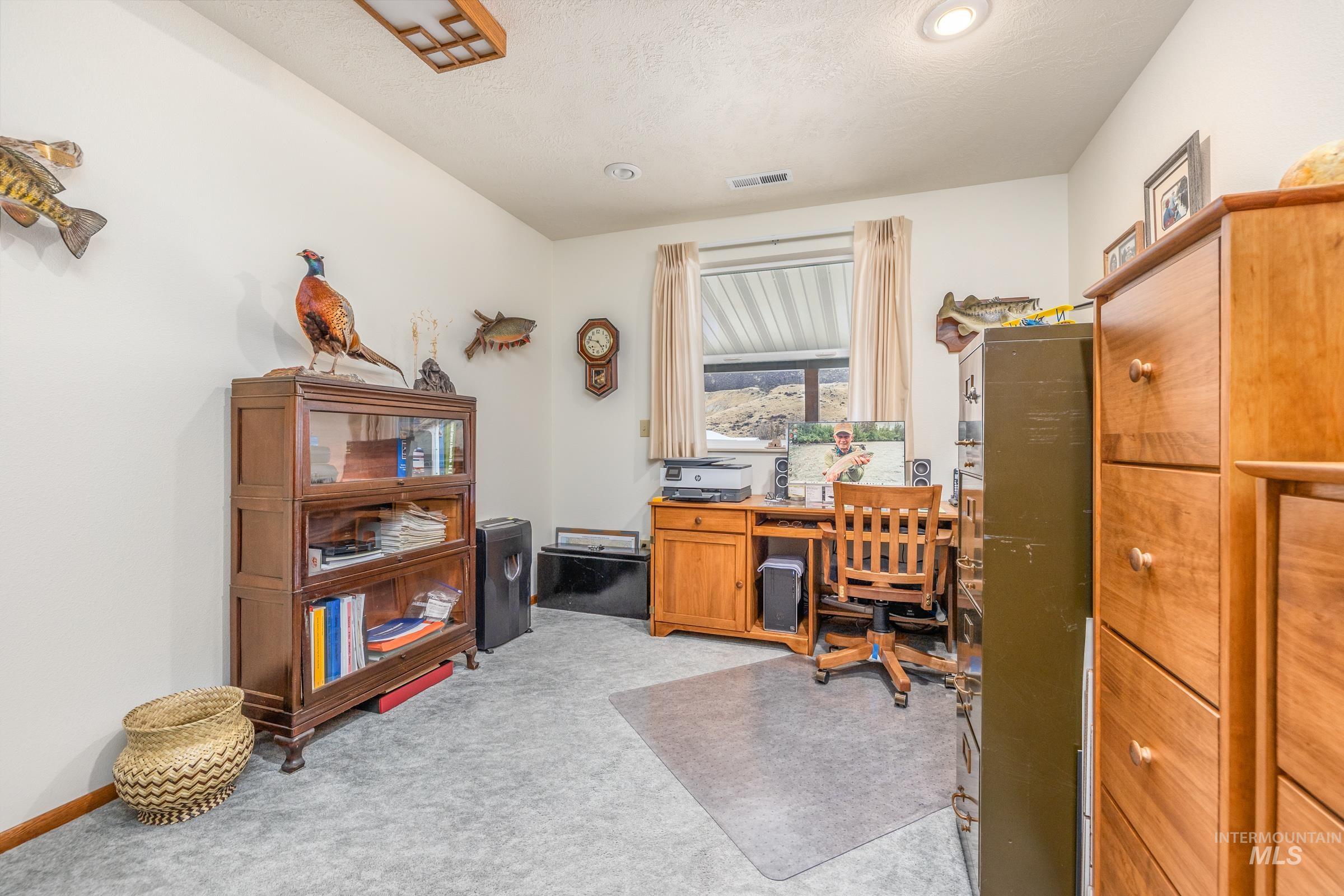 10514 Airpark Loop, Melba, Idaho 83641, 3 Bedrooms, 2 Bathrooms, Residential For Sale, Price $795,000,MLS 98973484