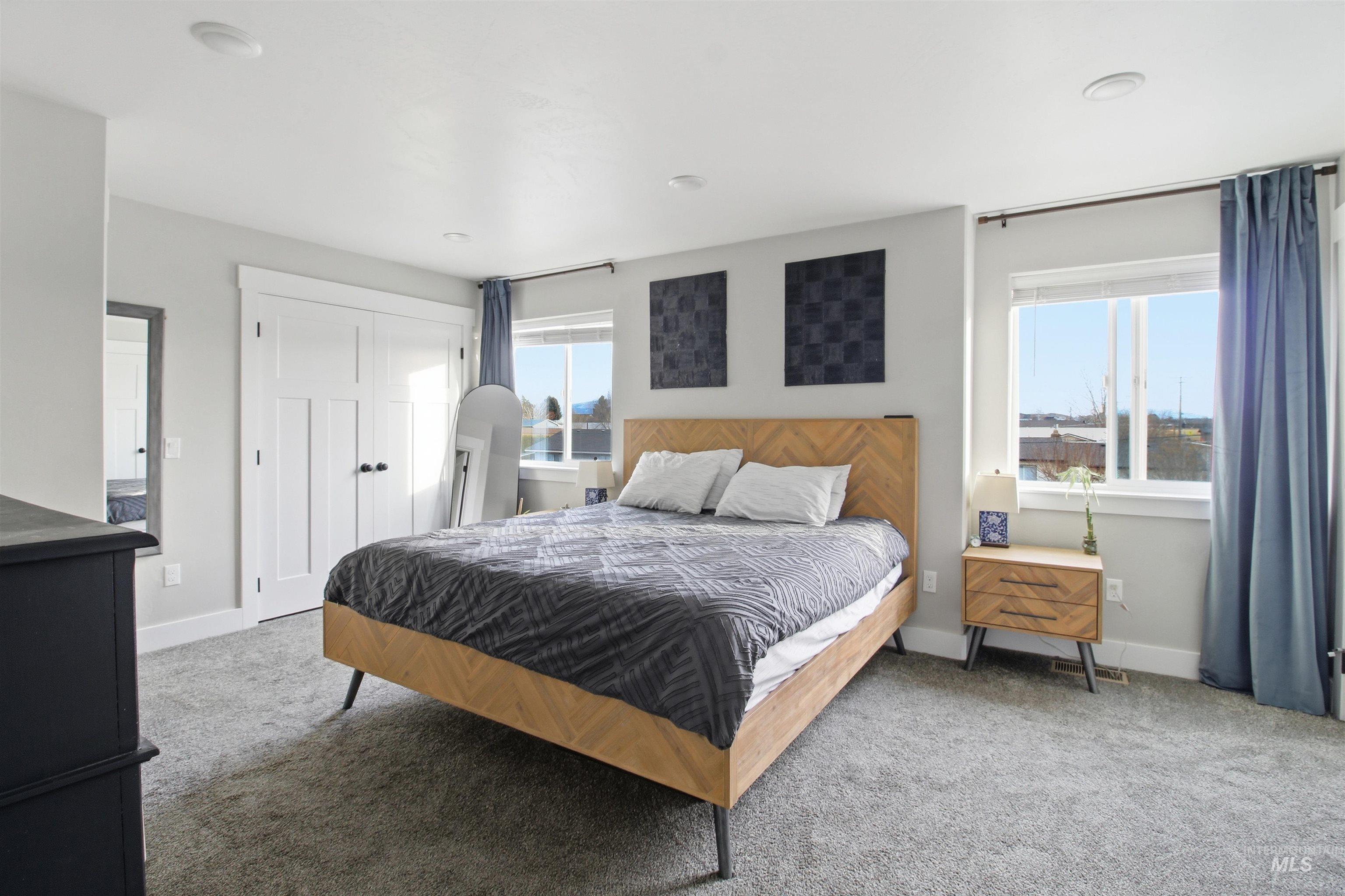 900 E 20th St., Burley, Idaho 88318, 3 Bedrooms, 2.5 Bathrooms, Residential For Sale, Price $309,000,MLS 98973485