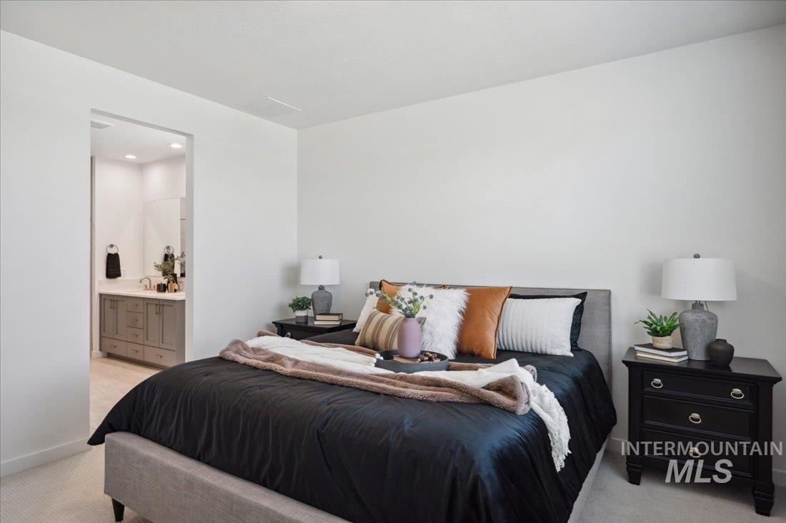 9036 W Moon River Dr, Star, Idaho 83669, 4 Bedrooms, 2 Bathrooms, Residential For Sale, Price $555,000,MLS 98973488