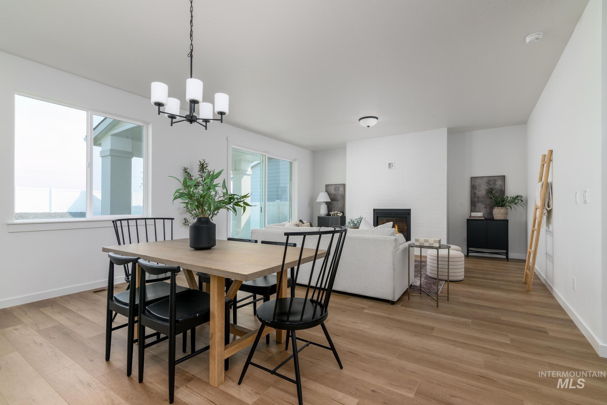 9004 W Moon River Dr, Star, Idaho 83669, 3 Bedrooms, 2.5 Bathrooms, Residential For Sale, Price $599,000,MLS 98973493