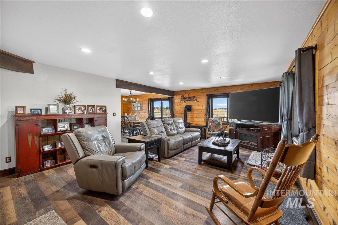 3606 E Columbia Rd, Meridian, Idaho 83642, 4 Bedrooms, 2.5 Bathrooms, Residential For Sale, Price $2,400,000, 98973495