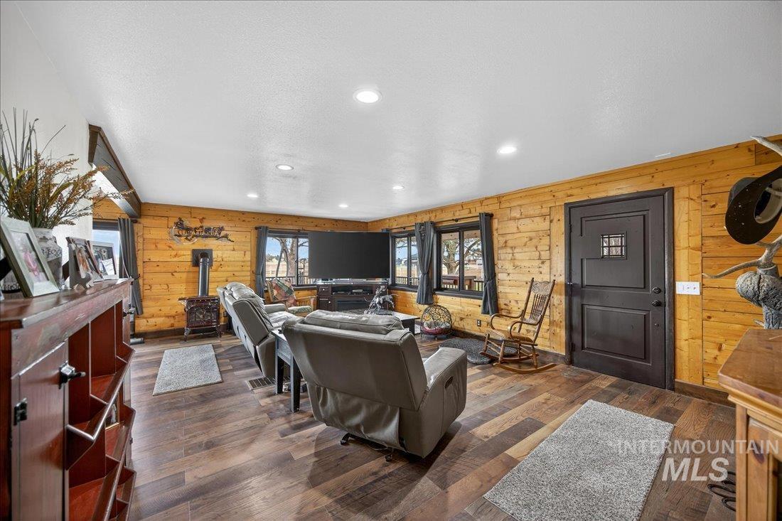 3606 E Columbia Rd, Meridian, Idaho 83642, 4 Bedrooms, 2.5 Bathrooms, Residential For Sale, Price $2,400,000, 98973495