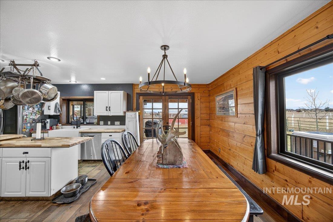 3606 E Columbia Rd, Meridian, Idaho 83642, 4 Bedrooms, 2.5 Bathrooms, Residential For Sale, Price $2,400,000, 98973495