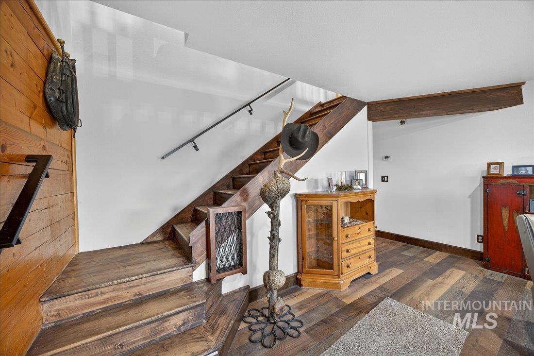 3606 E Columbia Rd, Meridian, Idaho 83642, 4 Bedrooms, 2.5 Bathrooms, Residential For Sale, Price $2,400,000, 98973495