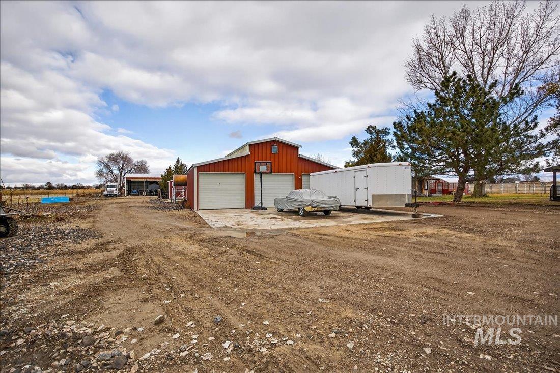 3606 E Columbia Rd, Meridian, Idaho 83642, 4 Bedrooms, 2.5 Bathrooms, Residential For Sale, Price $2,400,000, 98973495