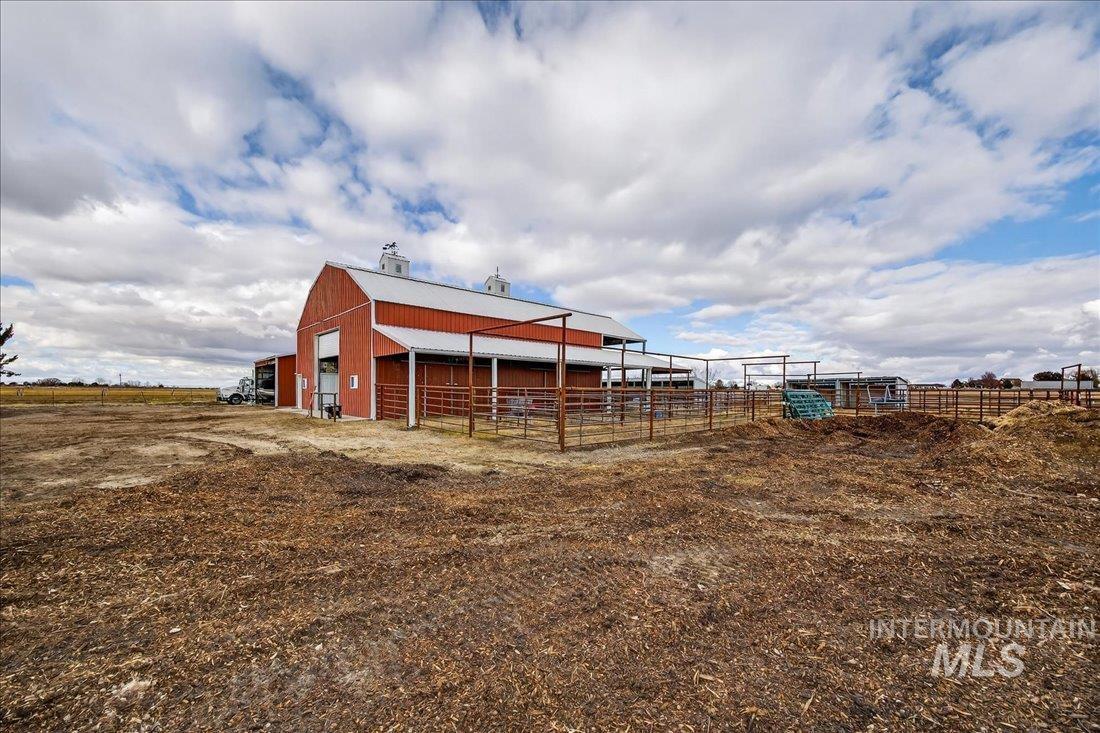 3606 E Columbia Rd, Meridian, Idaho 83642, 4 Bedrooms, 2.5 Bathrooms, Residential For Sale, Price $2,400,000, 98973495