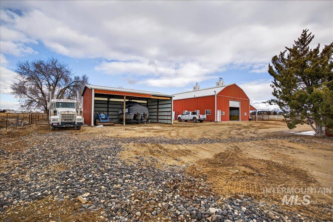 3606 E Columbia Rd, Meridian, Idaho 83642, 4 Bedrooms, 2.5 Bathrooms, Residential For Sale, Price $2,400,000, 98973495